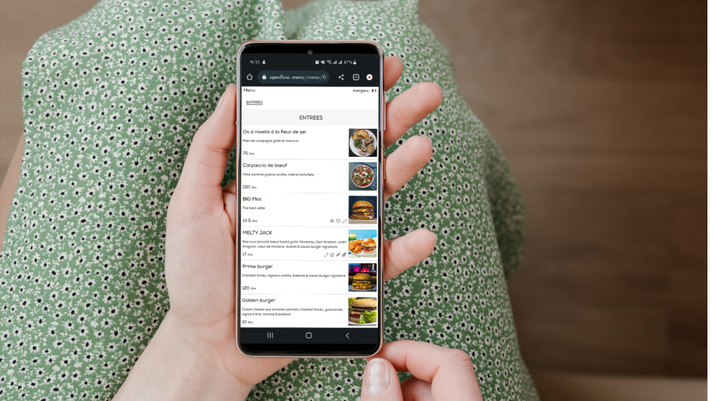 Téléphone avec menu digital de restaurant